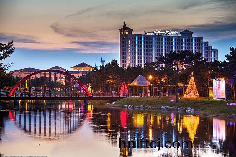 那香海(hai)景區的亱晚--流(liu)光溢(yi)綵 美輪美奐